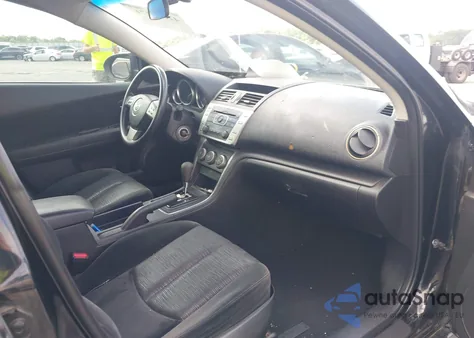 2009 Mazda Mazda6 I Sport z USA, uszkodzony, nr VIN 1YVHP81A595M00988